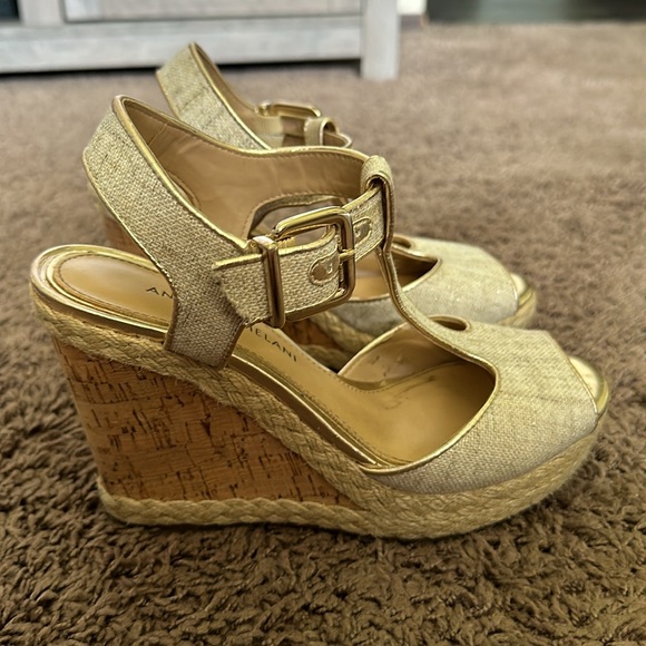 Antonio Melani wedge sandals - Picture 3 of 3